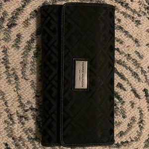 Tommy Hilfigher wallet with card insert.